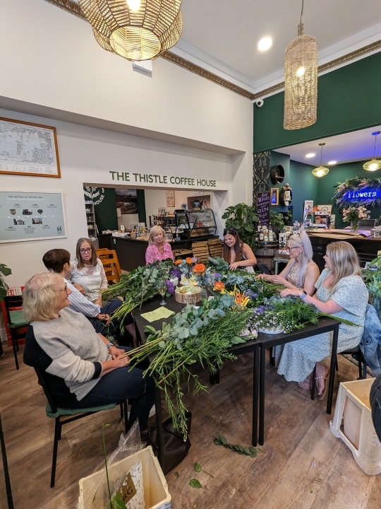 Summer handtied flower arrangement workshop July 31st