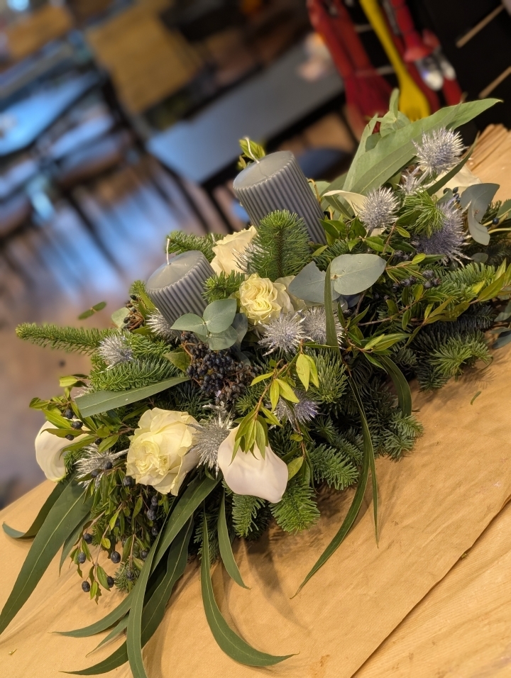 Christmas Table Arrangement Long   Contemporary Winter